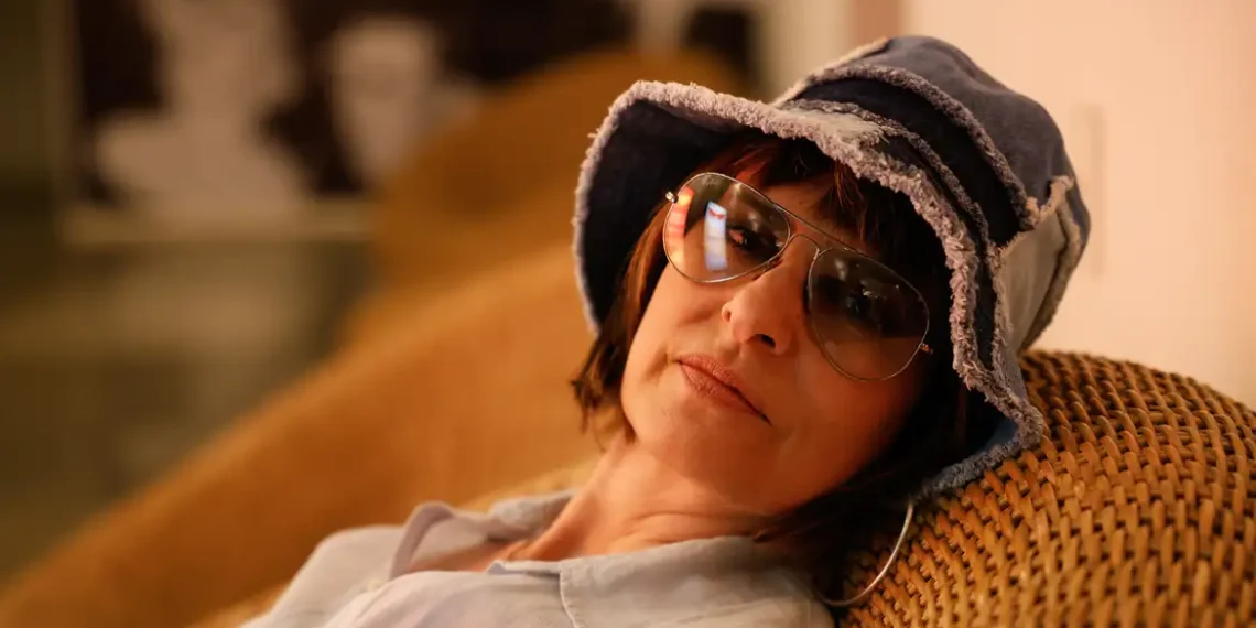 O Festival do Rio 2025 começa no Rio de Janeiro com 300 filmes, incluindo 120 nacionais e o documentário “Da Lata 30 anos” de Fernanda Abreu. Programação segue até 12 de outubro.