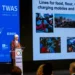 Durante a 17ª Conferência da Academia Mundial de Ciências no Rio, a professora Hala El-Khozondar relatou como docentes e alunos de Gaza resistem à guerra mantendo aulas remotas e bibliotecas locais.