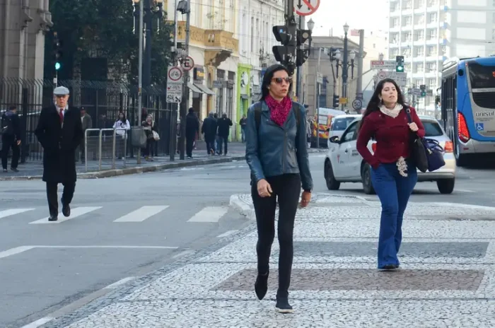 Falha na sinalização da Linha 4-Amarela causa lentidão e fechamento de transferências em quatro estações do metrô de São Paulo nesta terça (21).