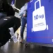 Gol e Latam passam a adotar tarifa “básica” com restrições à bagagem de mão. Procon-SP, Senacon e Anac pedem explicações, e Câmara quer votar projeto que proíbe a cobrança.