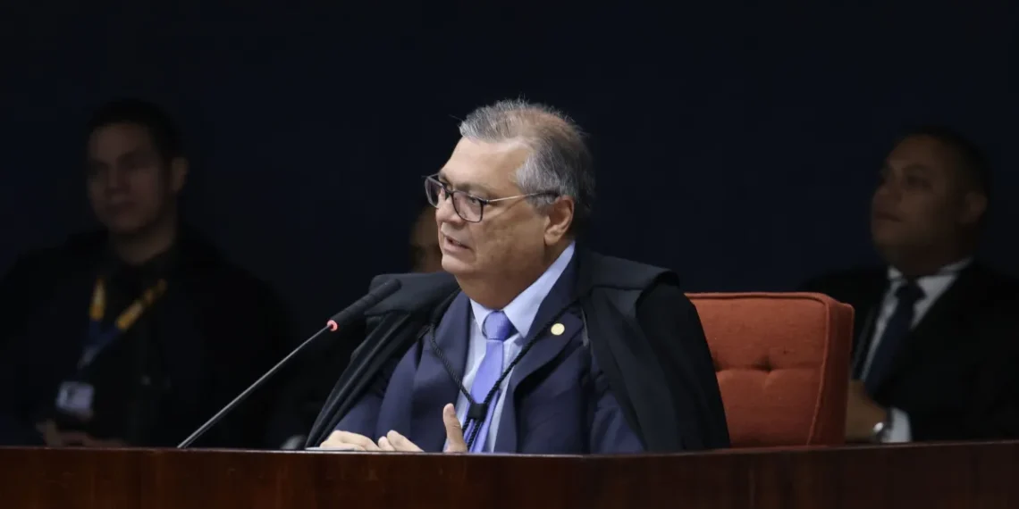 O STF definiu para os dias 9, 10, 16 e 17 de dezembro o julgamento do Núcleo 2 da trama golpista, envolvendo Silvinei Vasques, Filipe Martins e outros ex-assessores de Bolsonaro.