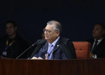 O STF definiu para os dias 9, 10, 16 e 17 de dezembro o julgamento do Núcleo 2 da trama golpista, envolvendo Silvinei Vasques, Filipe Martins e outros ex-assessores de Bolsonaro.