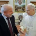 Lula se reuniu com o papa Leão XIV no Vaticano para discutir fé, desigualdade e combate à fome. O presidente convidou o pontífice para a COP30, e o Vaticano confirmou presença no evento em Belém.