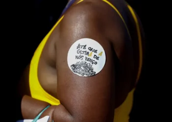 A Marcha das Mulheres Negras volta a Brasília no dia 25 de novembro, dez anos após o ato histórico de 2015. A mobilização deve reunir 1 milhão de mulheres e reivindica reparação, bem viver e igualdade racial e de gênero.