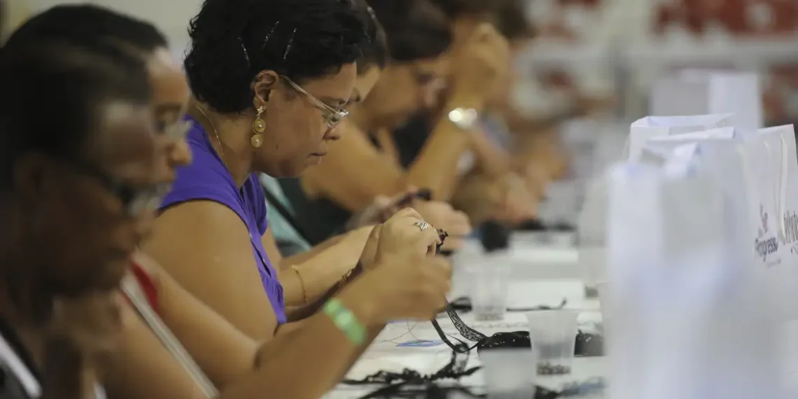 Empresas e instituições brasileiras investiram R$ 6,2 bilhões em ações sociais em 2024, segundo a pesquisa BISC 2025 da Comunitas. Educação, cultura e inclusão produtiva lideram as prioridades.