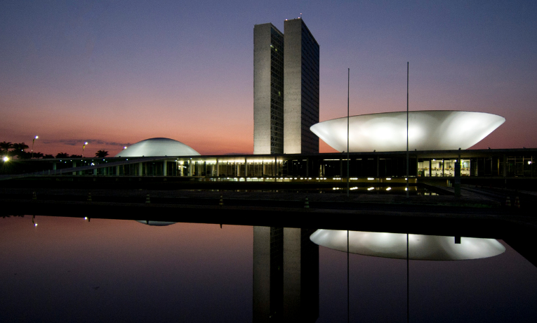 CPI do Crime Organizado ouve investigado e especialista para aprofundar apurações.