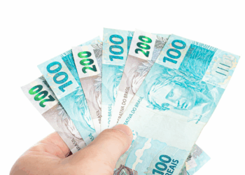 Receita Federal paga R$ 602 milhões em restituições da malha fina de outubro