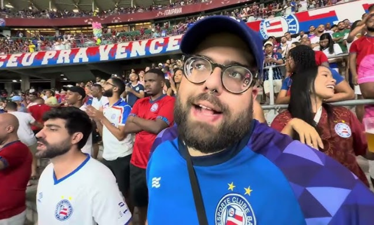 Bahia dá show na Fonte Nova e goleia o Grêmio por 4 a 0 no Brasileirão