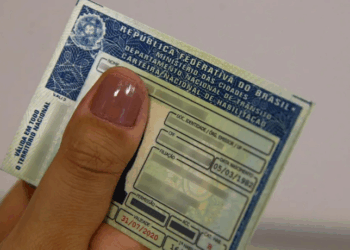 Detran-ES divulga lista com 3.500 selecionados na segunda fase da CNH Social 2024. Inscritos têm até 20 de outubro para matrícula on-line. Veja como acessar.