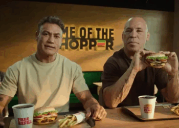 Wanderlei Silva e Popó surpreendem ao aparecer juntos em propaganda do Burger King, semanas após briga que chocou o público no Spaten Fight Night.