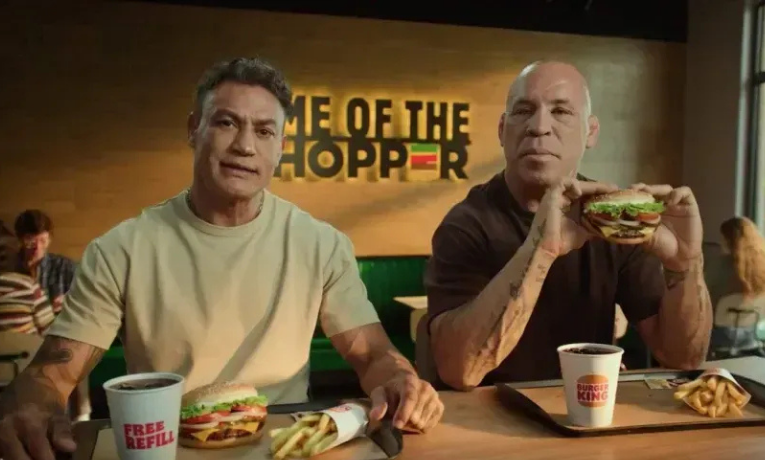 Wanderlei Silva e Popó surpreendem ao aparecer juntos em propaganda do Burger King, semanas após briga que chocou o público no Spaten Fight Night.