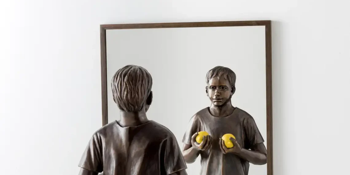  A exposição “Flávio Cerqueira – Um Escultor de Significados” estreia no CCBB Rio de Janeiro com entrada gratuita, reunindo mais de 40 obras em bronze que retratam a vida e a sociedade brasileira.