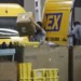 Correios anunciam plano de reestruturação com empréstimo de R$ 20 bilhões, novo PDV e venda de imóveis para equilibrar as contas até 2026 e gerar lucro a partir de 2027.