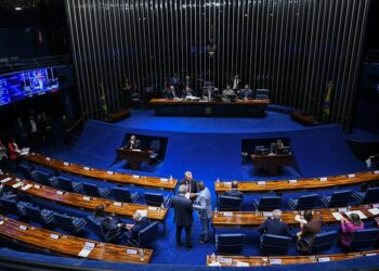 Senado Federal realizará sessões especiais para celebrar os 10 anos do Arquivo S e os 20 anos do DataSenado. Homenagens reconhecem a importância da memória histórica e da escuta cidadã na formulação de políticas públicas.