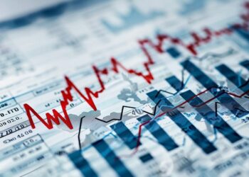 Consultorias da Câmara e do Senado analisam o PLOA 2026, que prevê orçamento de R$ 6,53 trilhões. Relatório mostra divergências entre governo e mercado em crescimento e inflação.
