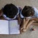 Pesquisa Datafolha mostra que 16% das crianças de até 6 anos já foram vítimas de racismo no Brasil. A maioria dos casos ocorre em creches e pré-escolas, segundo a Fundação Maria Cecilia Souto Vidigal.