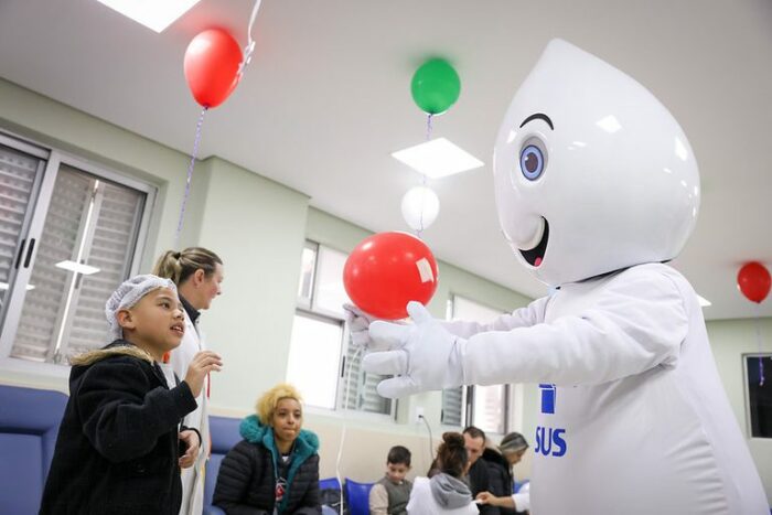 Neste sábado (18), UBS's abrem para vacinar crianças e adolescentes; adultos podem se imunizar contra o sarampo e atualizar caderneta de vacinação.