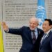 Durante evento pelos 80 anos da FAO, Lula afirmou que a fome é fruto de desigualdades e que 12% do que se gasta com armas poderia acabar com ela. Propõe imposto de 2% sobre super-ricos para financiar segurança alimentar.