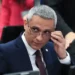 O ministro Alexandre de Moraes negou pela segunda vez o pedido do deputado Gustavo Gayer para visitar Jair Bolsonaro, em prisão domiciliar, por ele ser investigado em caso relacionado. Outras visitas foram autorizadas.
