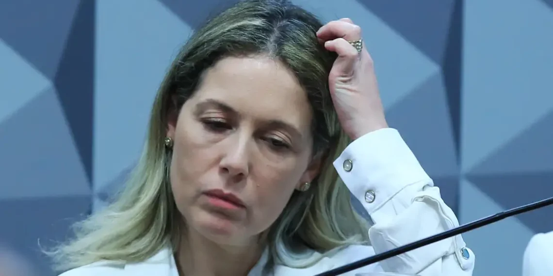 Thaisa Hoffmann Jonasson, esposa do ex-procurador do INSS, ficou em silêncio na CPMI e é acusada de lavar dinheiro de fraudes com aposentadorias.