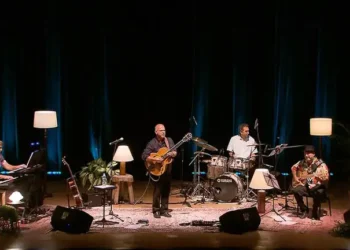 Nelson Faria é atração do Cena Musical da TV Brasil com show exclusivo gravado no Rio; repertório traz clássicos e composições autorais.