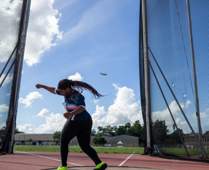 No Dia do Atletismo, Vitória celebra o esporte como ferramenta de transformação social e desenvolvimento pessoal, com jovens atletas conquistando oportunidades e medalhas por meio do Plano Atleta Vitória.