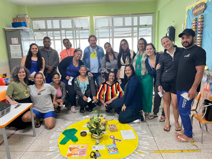 O Cmei Maria Goretti, em Vitória, promove rodas de conversa sobre inclusão, aproximando famílias e escola. A ação incentiva o acolhimento, o diálogo e o fortalecimento de vínculos na busca por uma educação mais inclusiva.