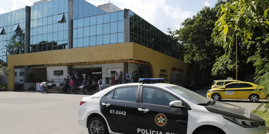 São Paulo registrou queda nos homicídios e estupros em setembro, segundo a SSP-SP. Estado teve o menor número de homicídios desde 2001, mas furtos cresceram e feminicídios aumentaram 5,2%.