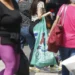 Censo 2022 mostra que mulheres ainda têm menor participação e rendimentos mais baixos no mercado de trabalho, apesar de serem mais instruídas. Diferenças salariais também refletem desigualdades raciais.