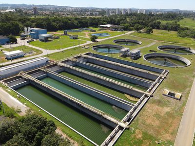 Maior estação de tratamento de esgoto de Goiás é inaugurada com investimento federal de R$ 132 milhões, beneficiando mais de 1 milhão de habitantes.