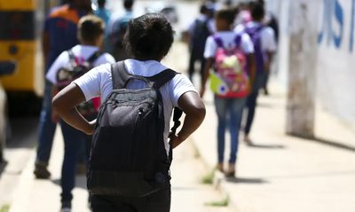 Lei sancionada por Geraldo Alckmin assegura atendimento integral e multiprofissional a crianças e adolescentes com dependência química e institui campanhas de prevenção ao uso de drogas em todo o país.
