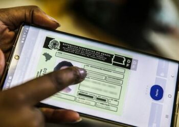 Proposta do Governo Federal prevê CNH acessível com curso teórico gratuito em plataformas públicas. Consulta popular já recebeu mais de 62 mil contribuições em todo o país.