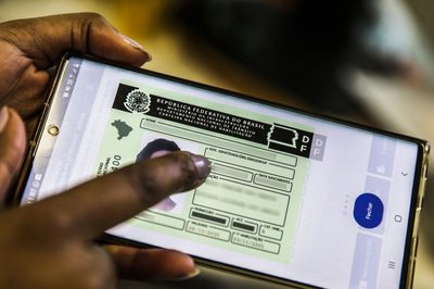 Proposta do Governo Federal prevê CNH acessível com curso teórico gratuito em plataformas públicas. Consulta popular já recebeu mais de 62 mil contribuições em todo o país.