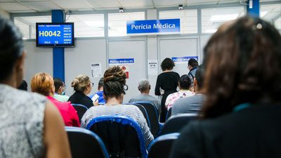 INSS promove mutirão da perícia médica nos dias 24 e 25 de outubro, com 2.348 vagas em várias cidades do Brasil para agilizar atendimentos.