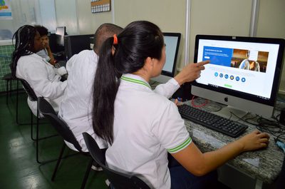 O MEC lançou consulta pública para construir diretrizes sobre o uso ético e responsável da inteligência artificial na educação. Contribuições podem ser enviadas até 29 de outubro.
