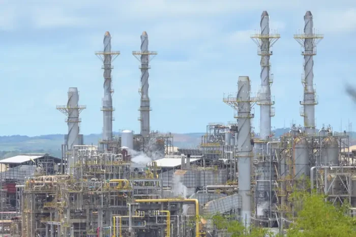 O Senai-PE inaugura o Senai Park em Ipojuca, centro de inovação que impulsiona a indústria 4.0 e inicia com R$ 100 milhões em projetos de transição energética e tecnologia avançada.