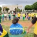 Advogados de Jair Bolsonaro chegam à Polícia Federal antes de audiência de custódia; apoiadores se reúnem em Brasília pedindo a soltura do ex-presidente, preso preventivamente por suspeita de violar a tornozeleira eletrônica.