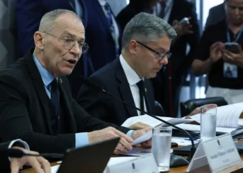 CPI do Crime Organizado no Senado convoca ministros, governadores e especialistas para discutir combate a facções e milícias no Brasil.