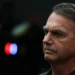 Partido Liberal suspende funções e remuneração de Jair Bolsonaro após perda de direitos políticos decorrente da Ação Penal 2668. Decisão é obrigatória por lei e motivou reação de Flávio Bolsonaro.
