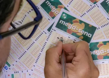 Concurso 2.942 da Mega-Sena acumula neste sábado (22). Próximo sorteio deve pagar R$ 18 milhões, segundo a Caixa. Vinte e seis apostas acertaram a quina.