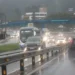 Defesa Civil de Santa Catarina alerta para temporais entre domingo (16) e segunda (17), com granizo, chuva intensa e rajadas de vento devido à frente fria ligada a um ciclone no Atlântico. Há risco de destelhamentos, danos elétricos e alagamentos.