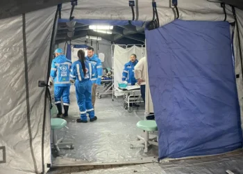 Após tornado que destruiu 90% de Rio Bonito do Iguaçu (PR), o Ministério da Saúde enviou equipe da Força Nacional do SUS para garantir atendimento médico, psicológico e reorganização dos serviços de saúde.