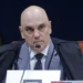 Alexandre de Moraes vota para manter execução das condenações de Jair Bolsonaro e outros réus da trama golpista, apontando que defesa perdeu prazo e não tem direito a embargos infringentes.