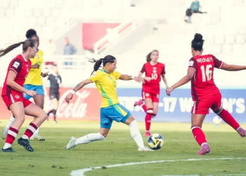 A Seleção Brasileira feminina sub-17 venceu o Canadá nos pênaltis por 5 a 4 e garantiu vaga inédita nas semifinais da Copa do Mundo no Marrocos. O Brasil aguarda o vencedor de Coreia do Norte x Japão.