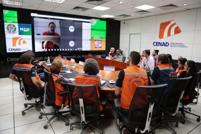 Governo do Brasil coordena preparação nacional para período de chuvas intensas