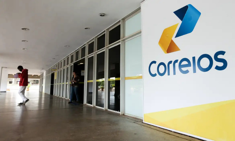 Estatal busca reduzir déficit em 2026 e voltar a registrar lucro em 2027; pacote inclui PDV, modernização e venda de imóveis.