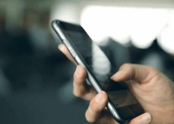 Estudo do Ipea mostra que a renda do trabalho foi o fator mais determinante para a queda histórica da desigualdade no Brasil entre 1995 e 2024. Salários, emprego e valorização do mínimo superaram o impacto de programas como o Bolsa Família.