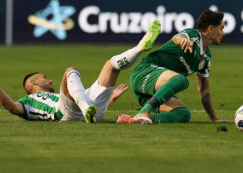 Palmeiras vence Juventude fora de casa e reassume liderança do Brasileirão