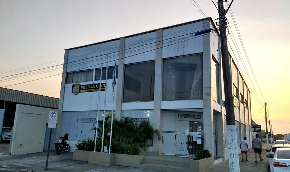 Polícia Civil do Espírito Santo conclui inquérito e indiciou professor de Linhares por assédio sexual contra oito alunas. Direção da escola é citada por omissão e caso segue para o Judiciário.