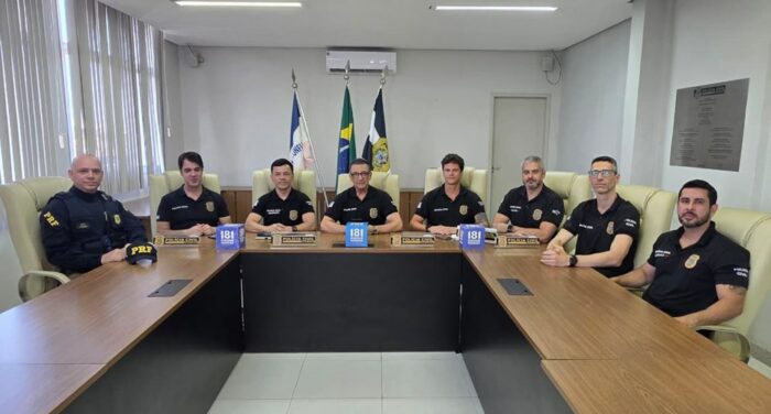 Polícia Civil do Espírito Santo e de São Paulo prendem cinco suspeitos de furtar R$ 1 milhão em cosméticos na Serra. Operação do Deic desmantelou quadrilha interestadual especializada em crimes patrimoniais.